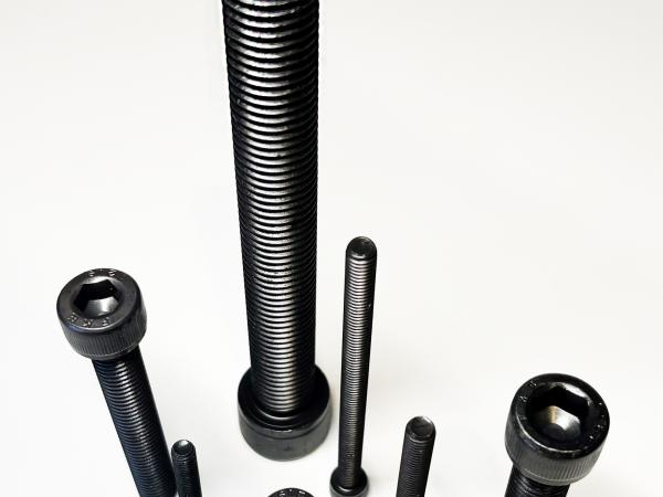 Full thread caps DIN912 ISO 4762 