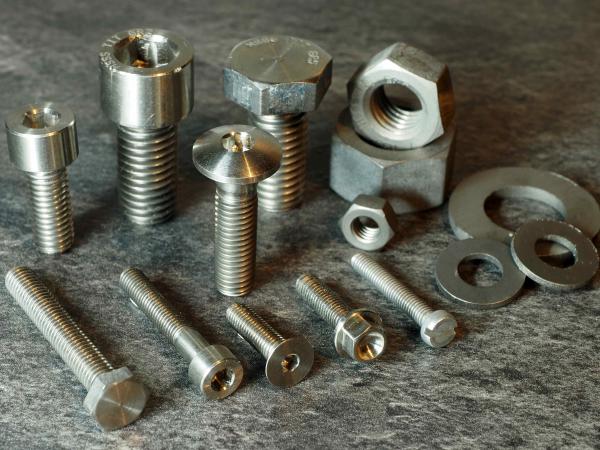 Titanium Fasteners, Titanium Washers, Titanium Nuts, Titanium Bolts, Titanium Setscrews, Titanium Capscrews