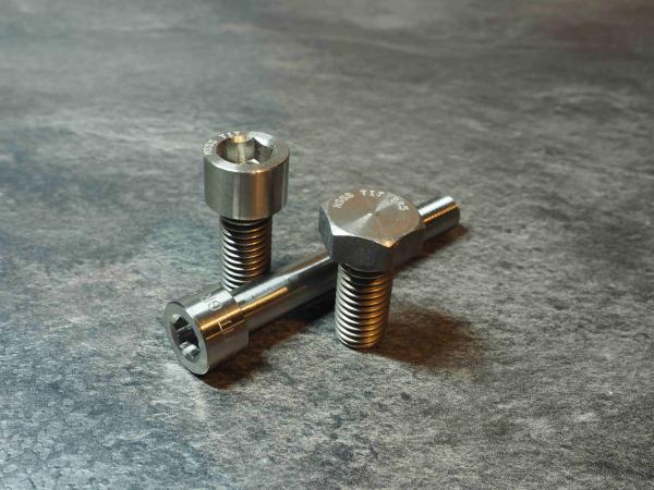 Titanium Fasteners, Titanium Washers, Titanium Nuts, Titanium Bolts, Titanium Setscrews, Titanium Capscrews